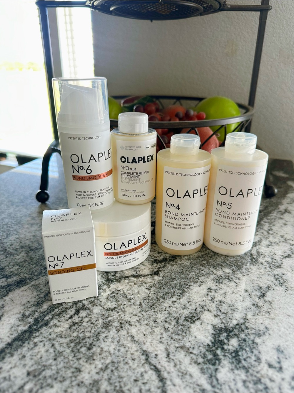 OLAPLEX Bond Maintenance Set in Cream and White